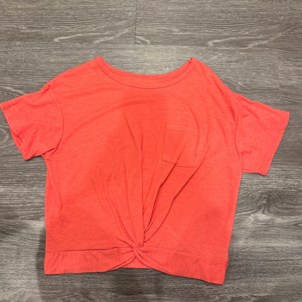 American Eagle Coral Cropped Front Knot Pocket T-Shirt Short Sleeve S